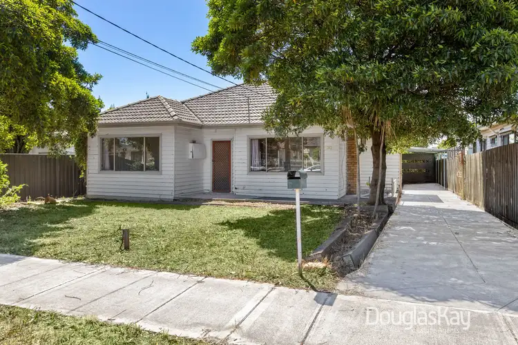 20 Essex Street, Sunshine North VIC 3020