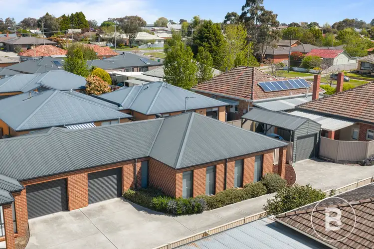 2/5 Verdon Street, Sebastopol VIC 3356