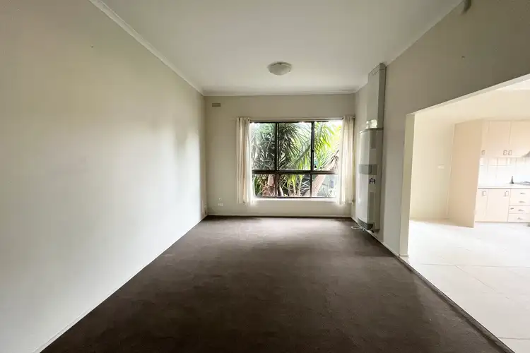 Second view of Homely house listing, 7 Trinacria Court, Deer Park VIC 3023