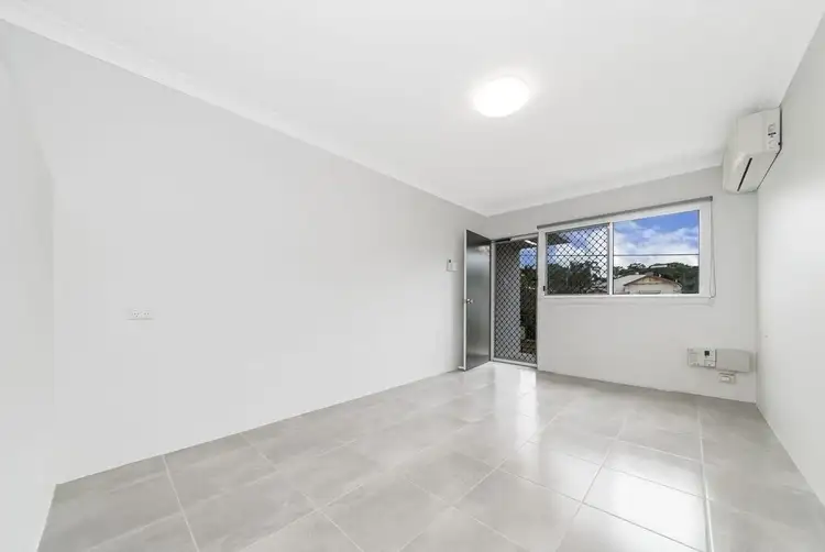 Fifth view of Homely apartment listing, 2/15 Carr Street, Hermit Park QLD 4812