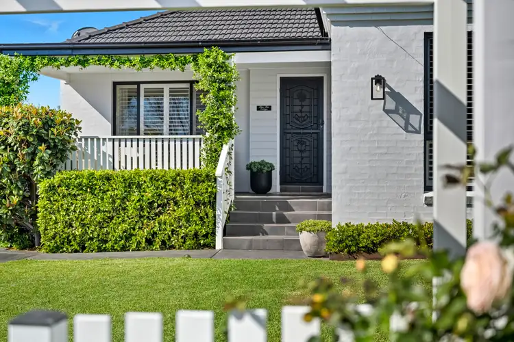 14 Peter Pan Avenue, Wallacia NSW 2745