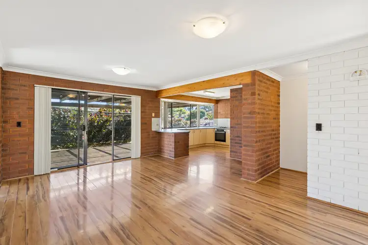 7 Wayfarer Road, Heathridge WA 6027