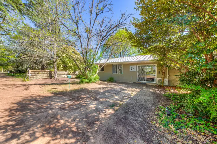 75 Delany Avenue, Bright VIC 3741