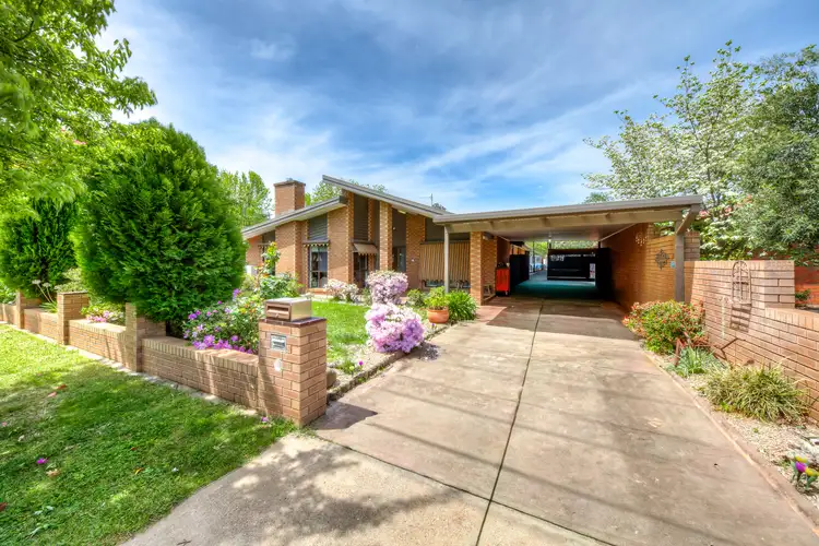 36 Hawthorn Lane, Bright VIC 3741