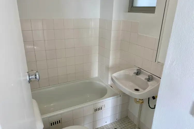 Fourth view of Homely studio listing, 14/54 Heeley Street, Paddington NSW 2021