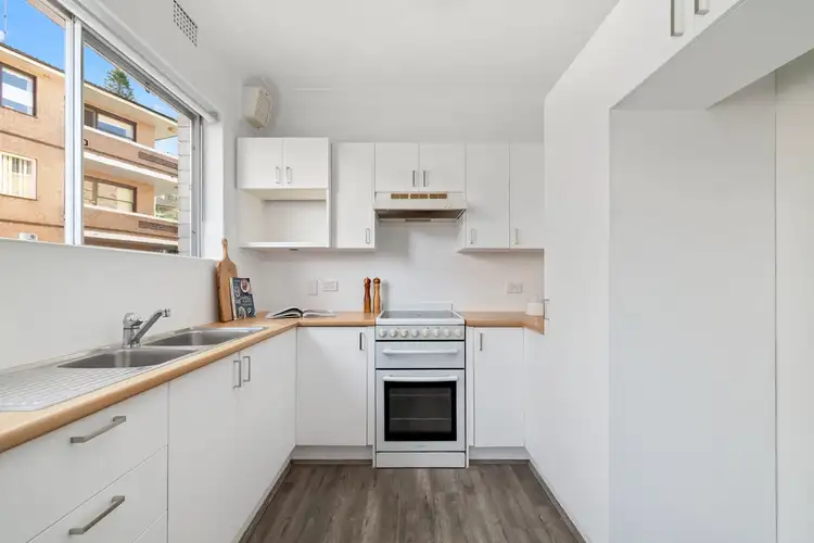 Fourth view of Homely apartment listing, 1/6 Second Avenue, Maroubra NSW 2035