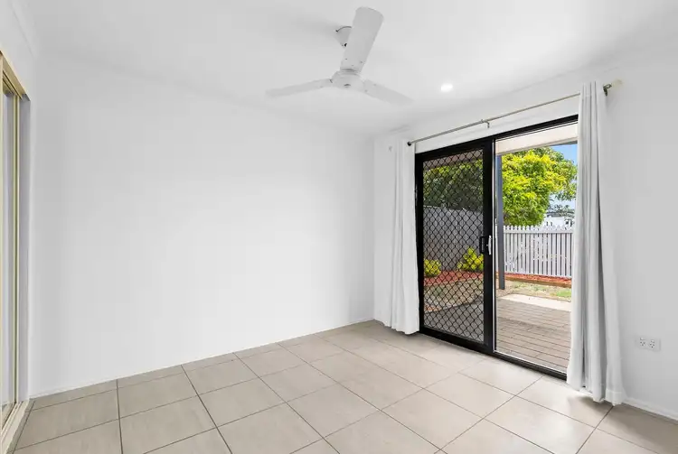 Fifth view of Homely semi-detached listing, 2/23 Rio Vista Boulevard, Broadbeach Waters QLD 4218