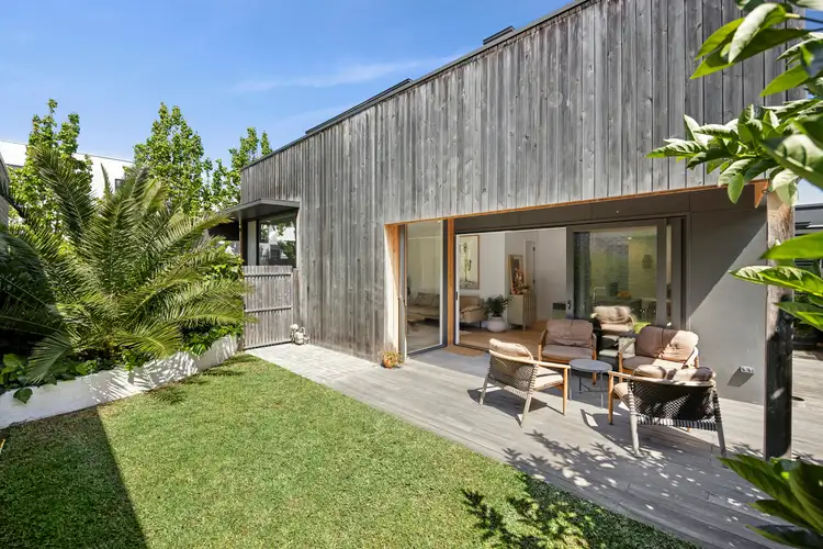 2/4 Richmond Court, Geelong VIC 3220