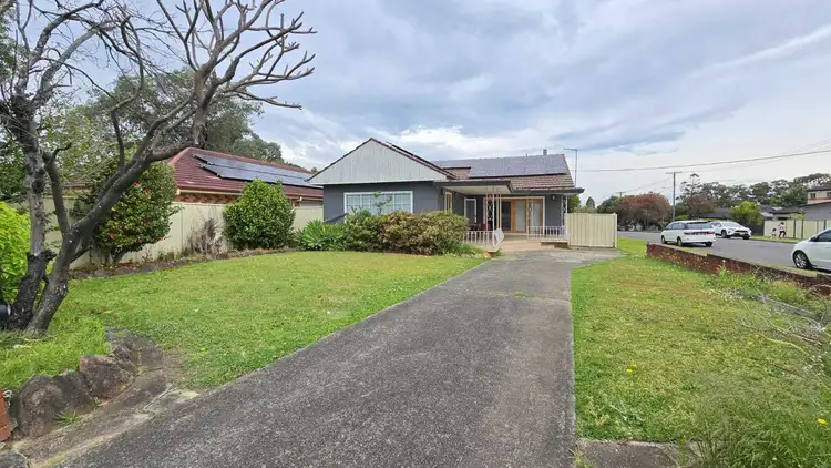 8 Faulds Road, Guildford West NSW 2161