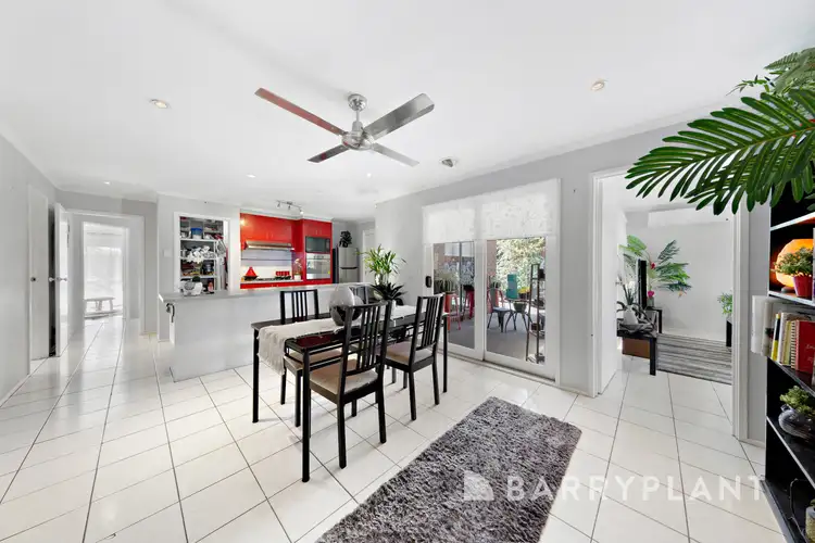 Sixth view of Homely house listing, 10 Currunghi Court, St Albans VIC 3021