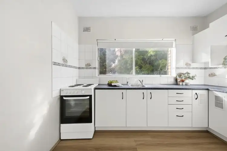 Fifth view of Homely apartment listing, 2/2 Podmore Place, Hillsdale NSW 2036