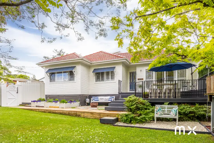 2a Robsons Road