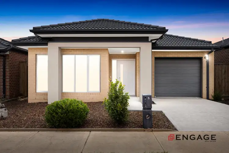 15 Lyric Drive, Mambourin VIC 3024