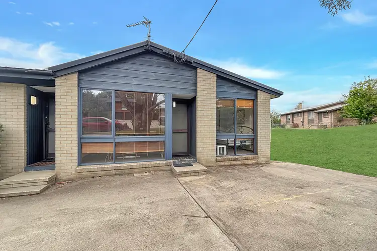 2/1 Cobbon Crescent, Jindabyne NSW 2627