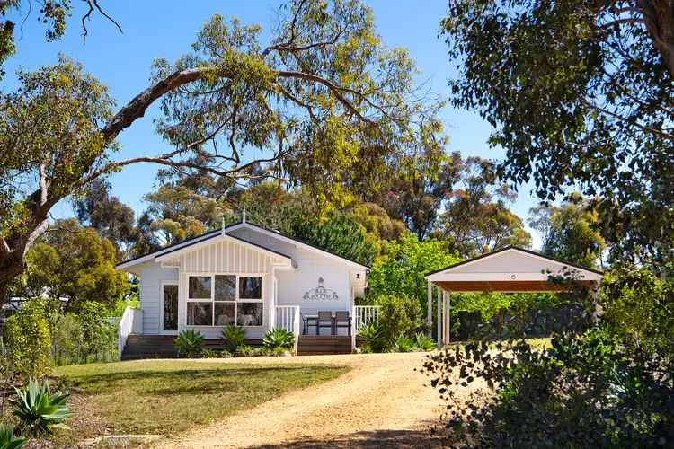 16 Oswald Street, Maldon VIC 3463