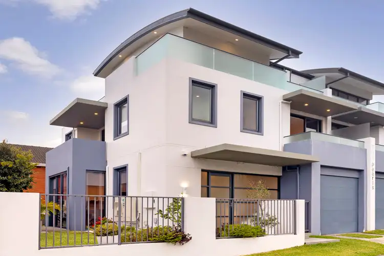 11B Clyde Road, Dee Why NSW 2099