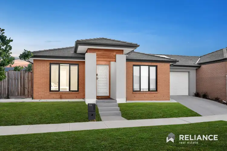 113 Holyoake Parade, Manor Lakes VIC 3024
