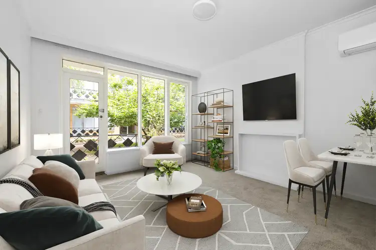 2/3 Wimbledon Avenue, Elwood VIC 3184