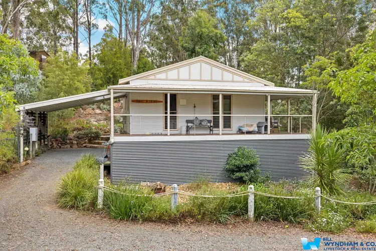 12A + 12B Banool Close, Metung VIC 3904