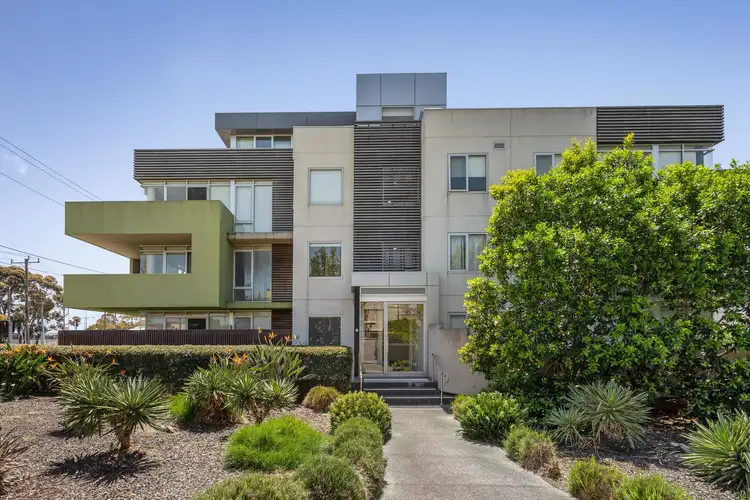 110/2 La Scala Avenue