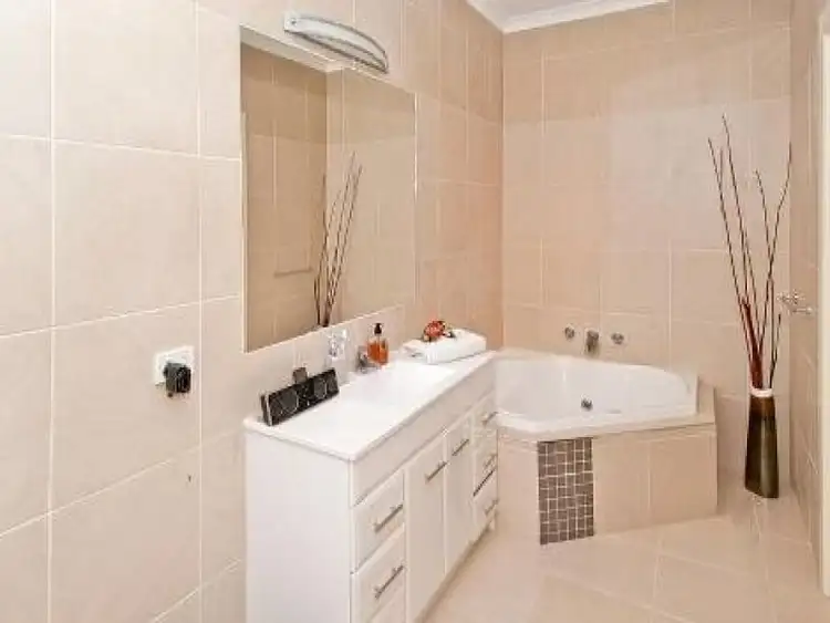 Fifth view of Homely apartment listing, 2/2A Market Street, Geelong VIC 3220