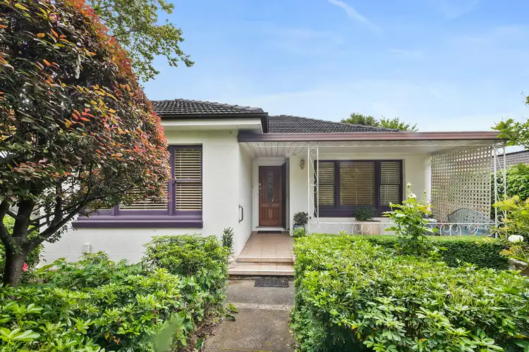 10 Warenda Street