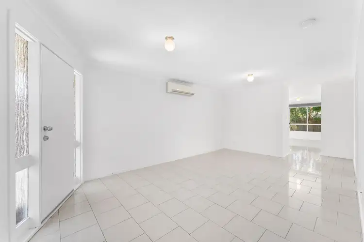 Third view of Homely unit listing, 2/5 Farrant Court, Altona Meadows VIC 3028