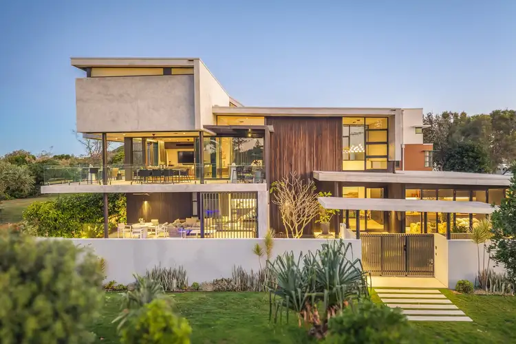 Second view of Homely house listing, 8 Palm Avenue, Cabarita Beach NSW 2488