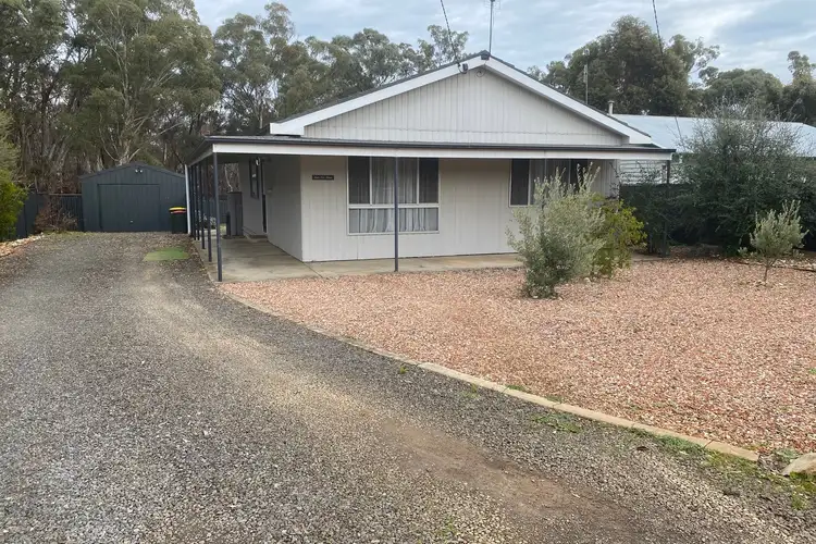 84 Derby Road, Maryborough VIC 3465