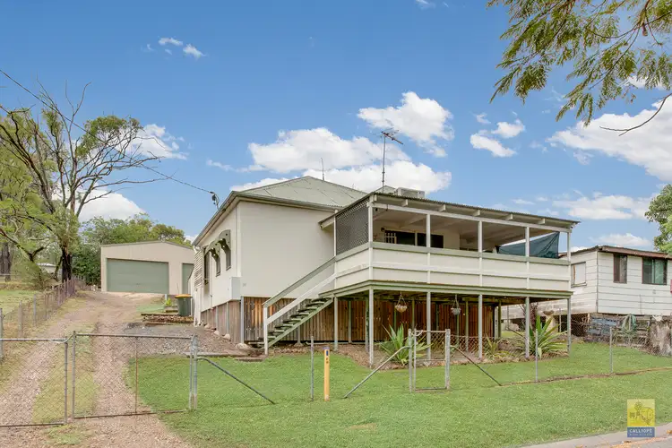 17 Raglan Street, Mount Larcom QLD 4695