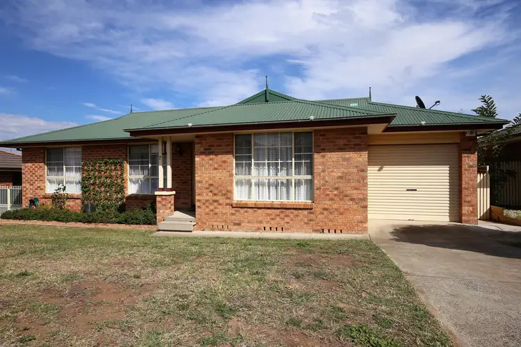7 Sundown Drive, Kelso NSW 2795