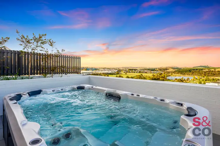 313/2 Terry Connolly Street, Coombs ACT 2611