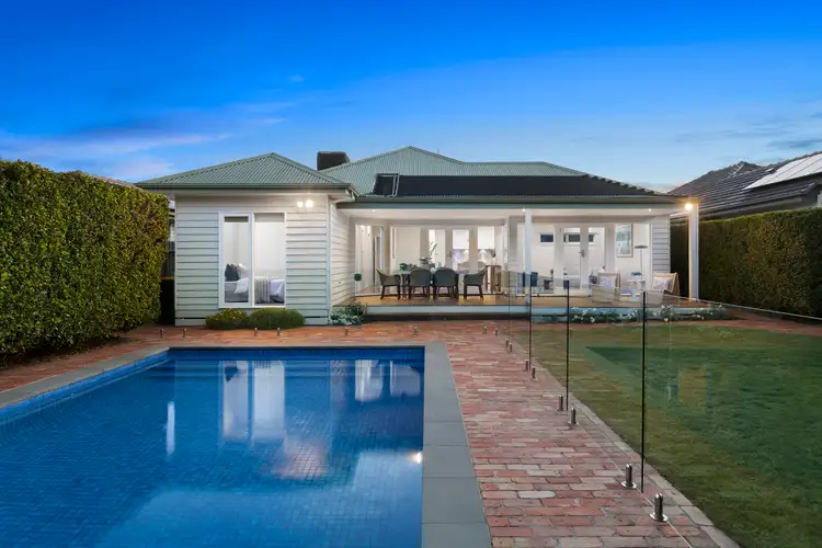 13 Elliot Street, Parkdale VIC 3195