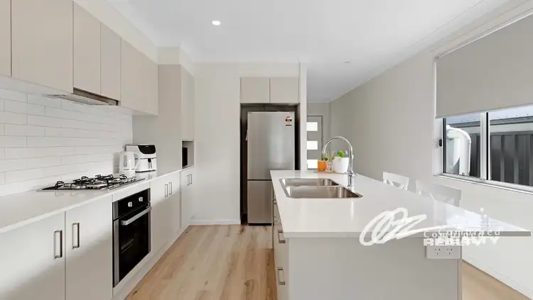 Fifth view of Homely semi-detached listing, B/4 Coaster Circuit, Vincentia NSW 2540