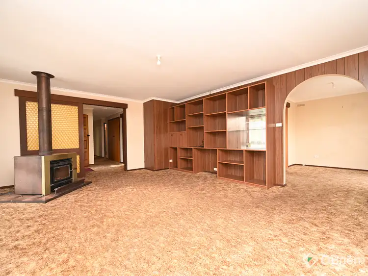 Fourth view of Homely house listing, 10 Beckley Court, Bairnsdale VIC 3875