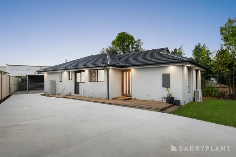 19 Lucas Avenue, Kilsyth VIC 3137
