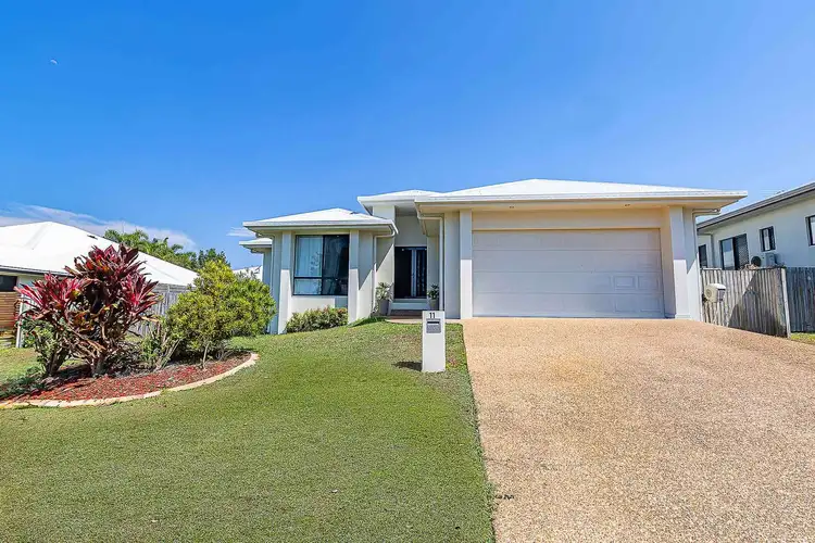 11 Helvellyn Street, Bushland Beach QLD 4818