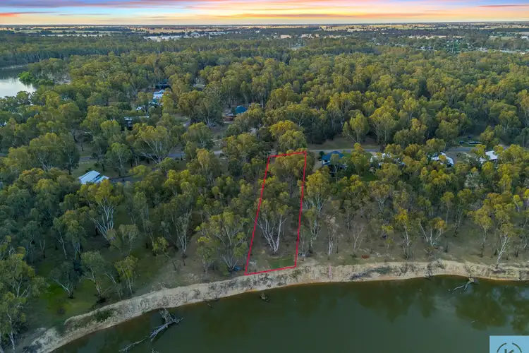 22 Bushlands Road, Tocumwal NSW 2714