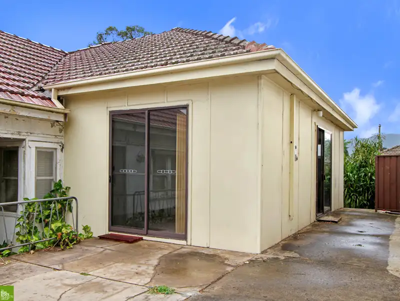 Main view of Homely house listing, 2/68 St Johns Avenue, Mangerton NSW 2500