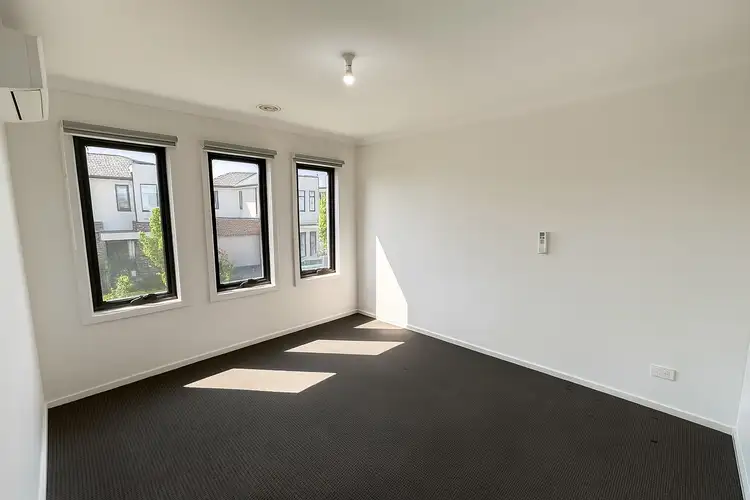 Fifth view of Homely house listing, 4 Mission Court, Lynbrook VIC 3975