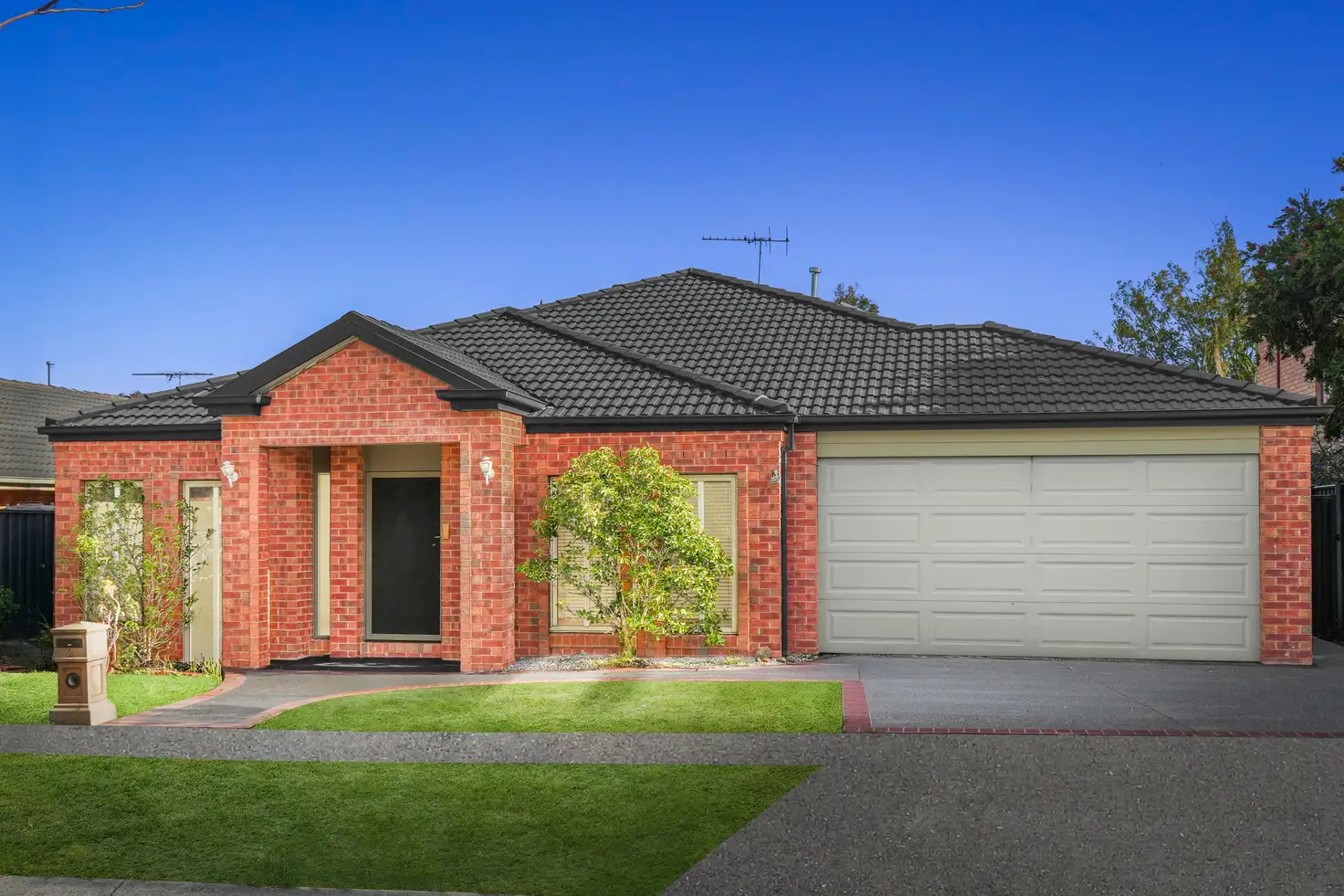 Main view of Homely house listing, 2 Nichollii Court, Manor Lakes VIC 3024