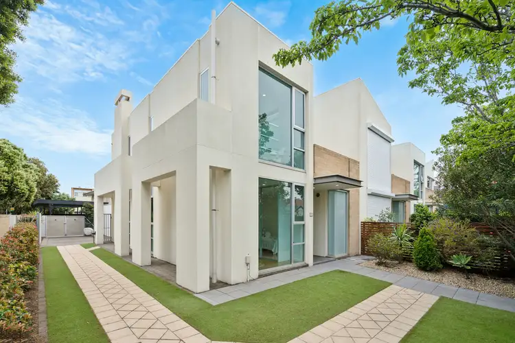 1a Maturin Road, Glenelg SA 5045