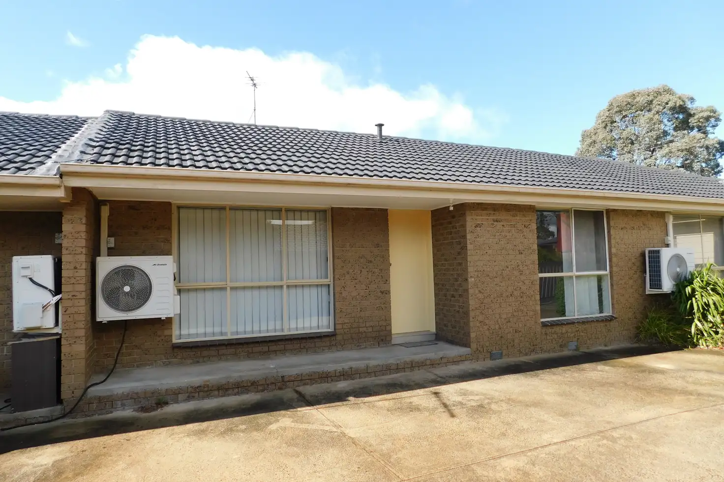 Main view of Homely unit listing, 2/4a Warwick Street, Redan VIC 3350