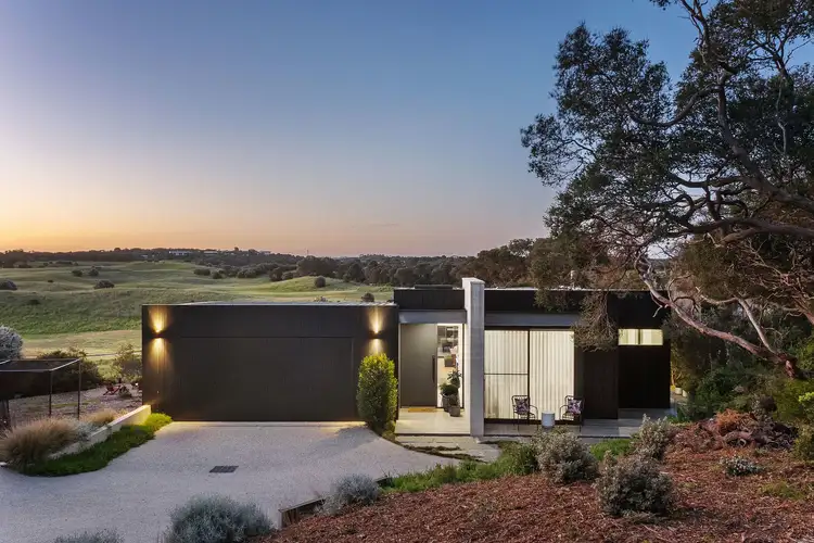 10 Woodland Way, Fingal VIC 3939