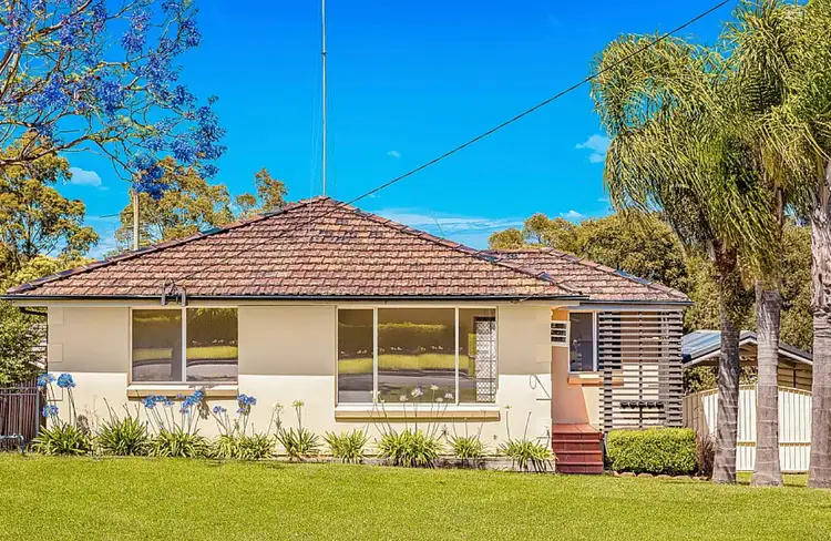 15 Gladswood Avenue, South Penrith NSW 2750