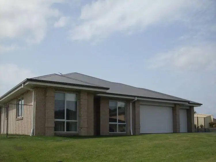 13 Edstein Place, Raymond Terrace NSW 2324