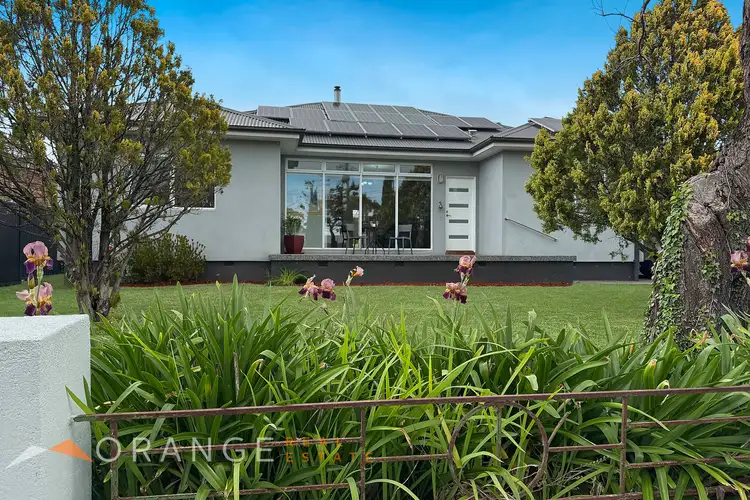 11 Barrett Street, Orange NSW 2800