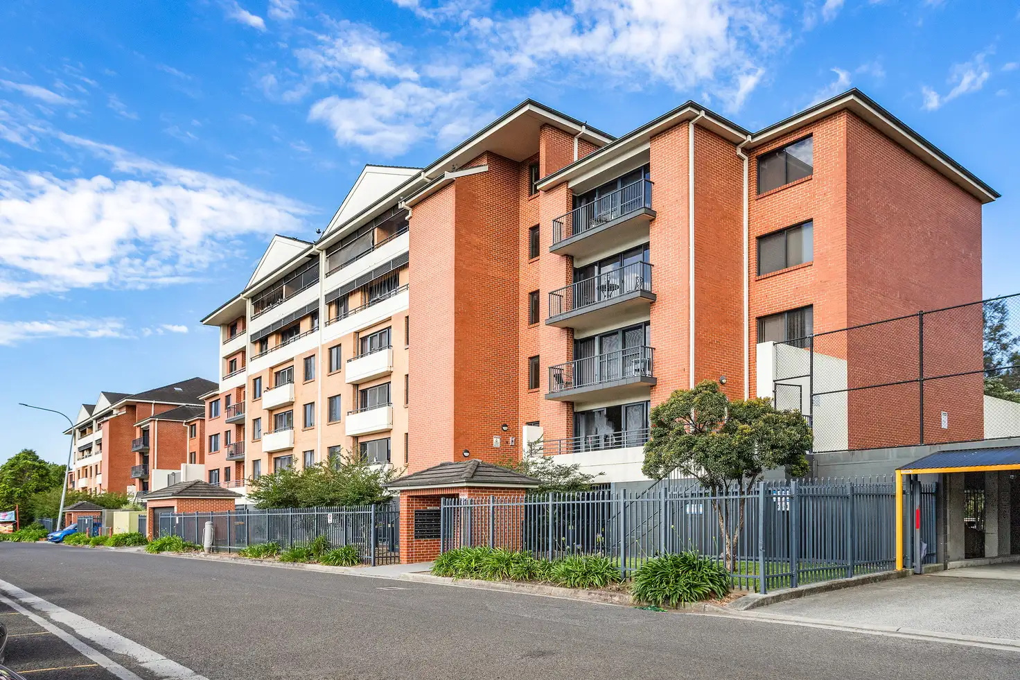 Main view of Homely unit listing, 37/214-220 Princes Highway, Fairy Meadow NSW 2519