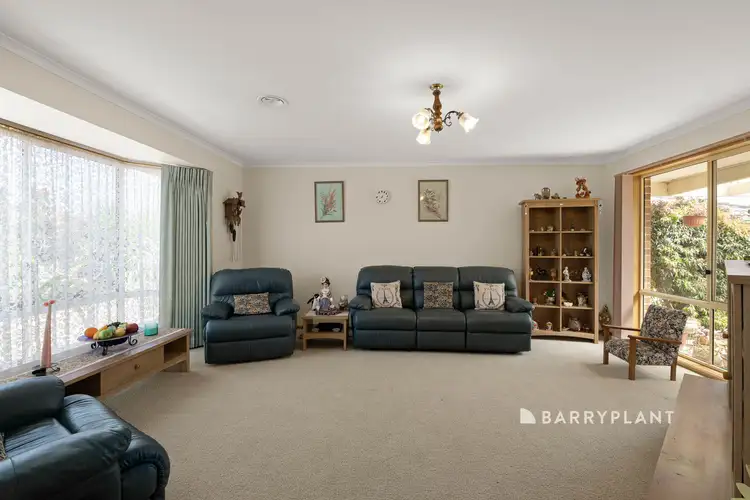 Fifth view of Homely unit listing, 2/11 Outlook Drive, Drouin VIC 3818