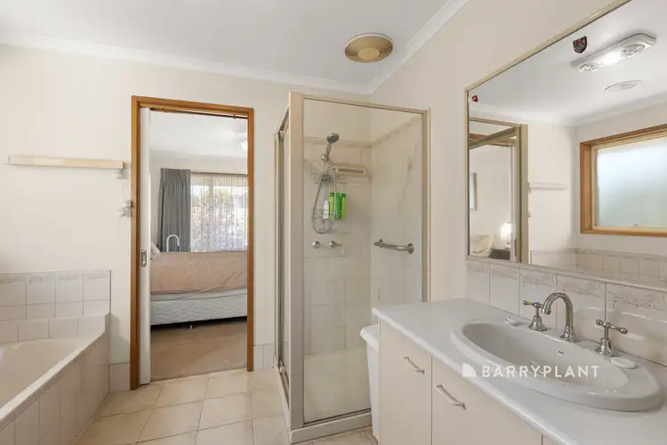 Sixth view of Homely unit listing, 2/11 Outlook Drive, Drouin VIC 3818